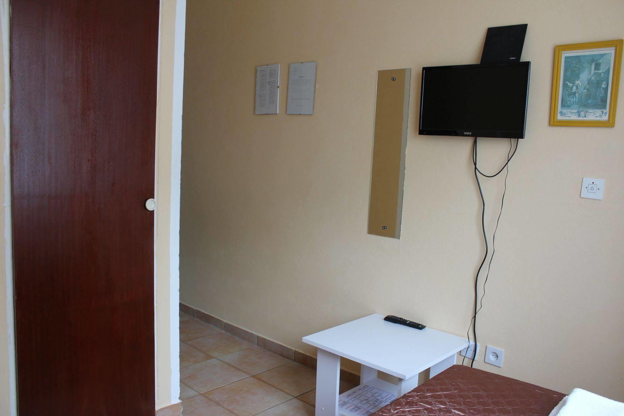 Pansion Begic Hotel Omis Ngoại thất bức ảnh